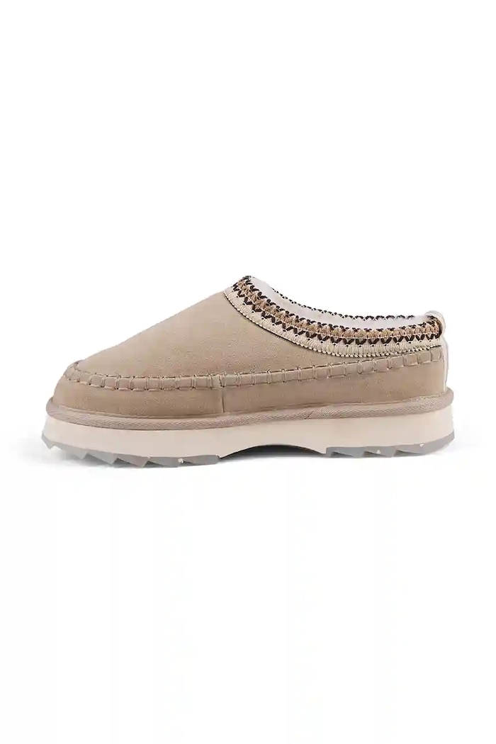 Semišové papuče Emu Australia Sharky Adventure Scuff béžová W13239.SAND
