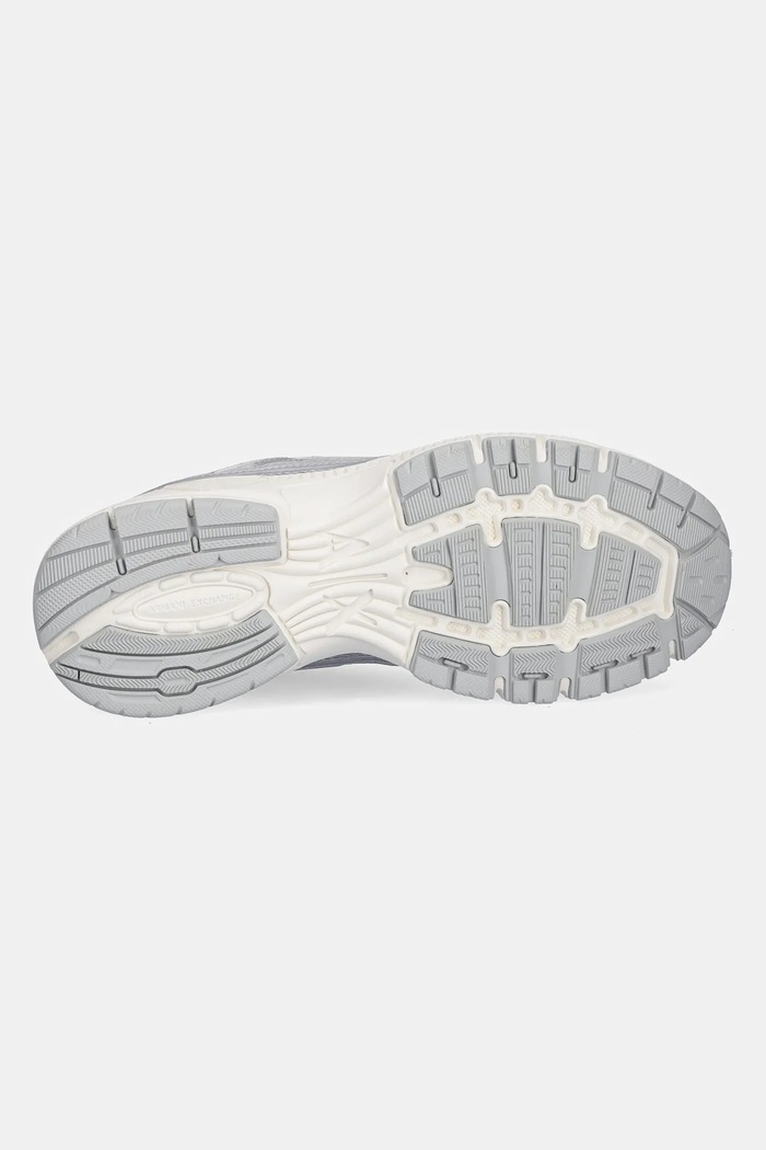 Armani Exchange sneakersy XW001628.AF17453.MZ127 srebrny