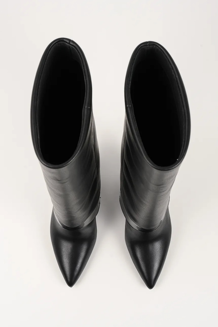 Karl Lagerfeld kozaki skórzane DEBUTANTE czarny KL32081.000