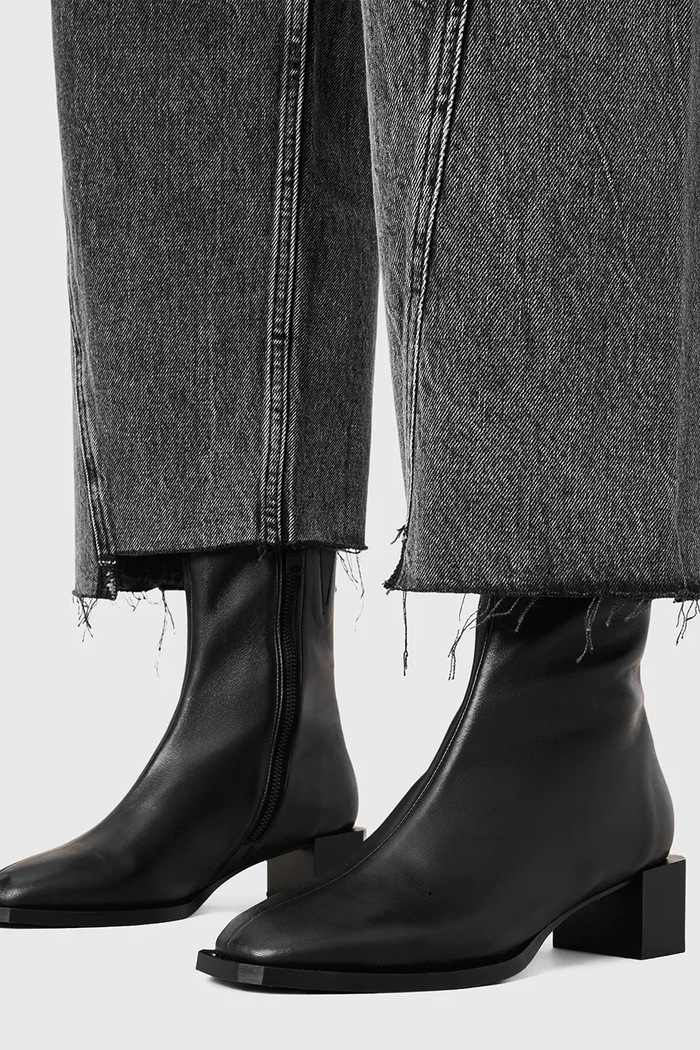 Δερμάτινες μπότες AllSaints AVRIL BOOT W013FC