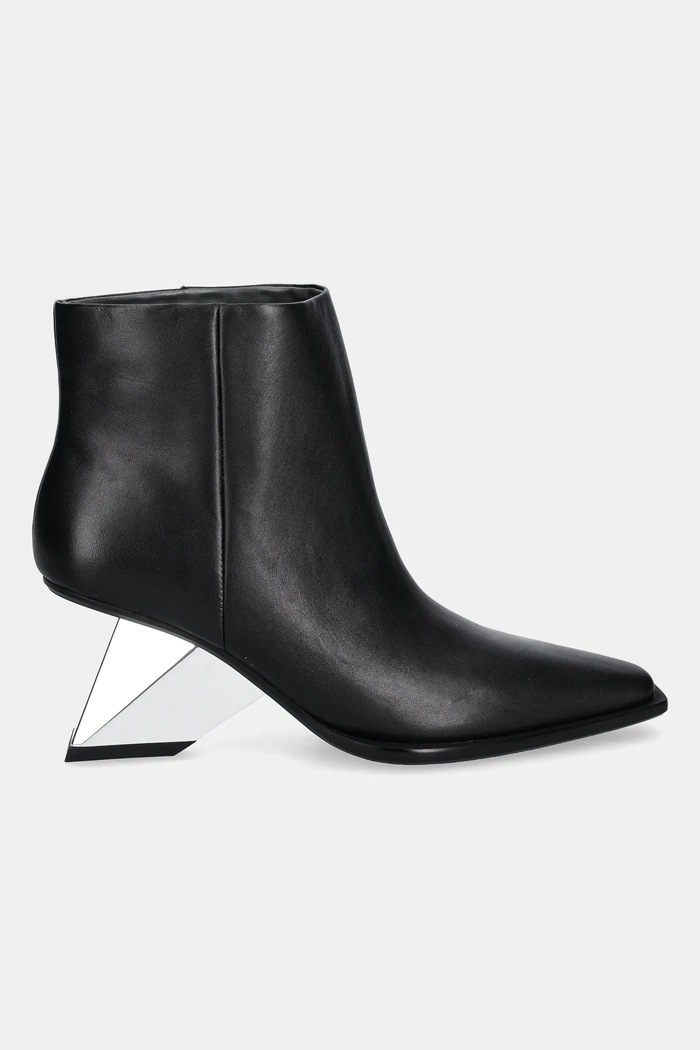 United Nude bőr csizma Rockit Pull On Bootie 109470116 fekete AW25