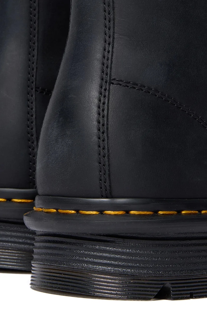 Dr. Martens botki skórzane ZebZag Laceless czarny DM42653001