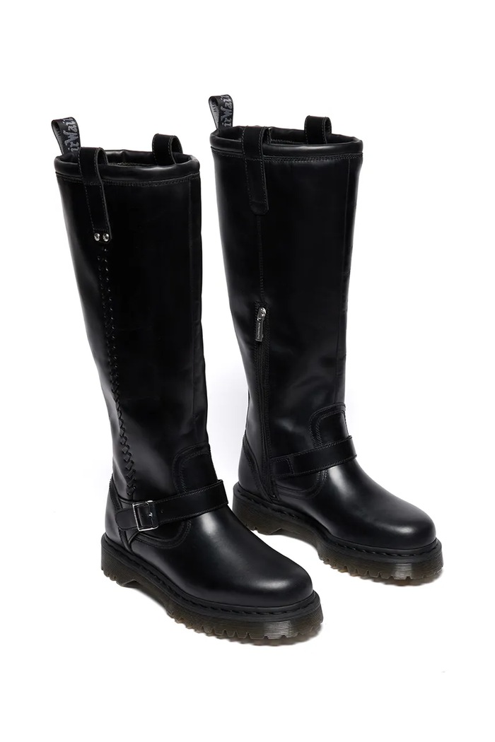 Dr. Martens kozaki skórzane Anistone DM42669001 czarny AW25