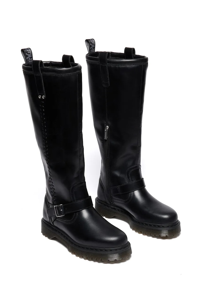 Dr. Martens kozaki skórzane Anistone DM42669001 czarny AW25