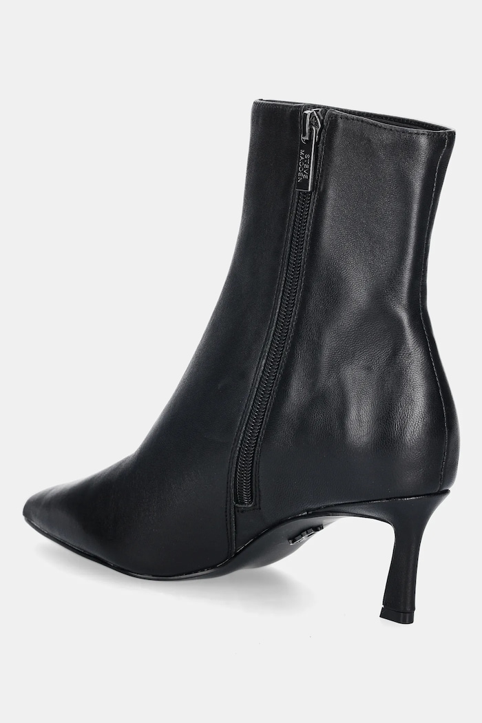 Boty Kožené kotníkové boty Steve Madden Lulah 11003282.017 černá