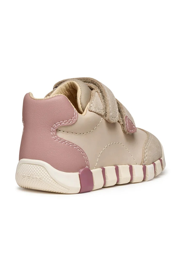 Κοριτσίστικα Παιδικά δερμάτινα sneakers Geox IUPIDOO B5658C.0CL22.18.26 ροζ