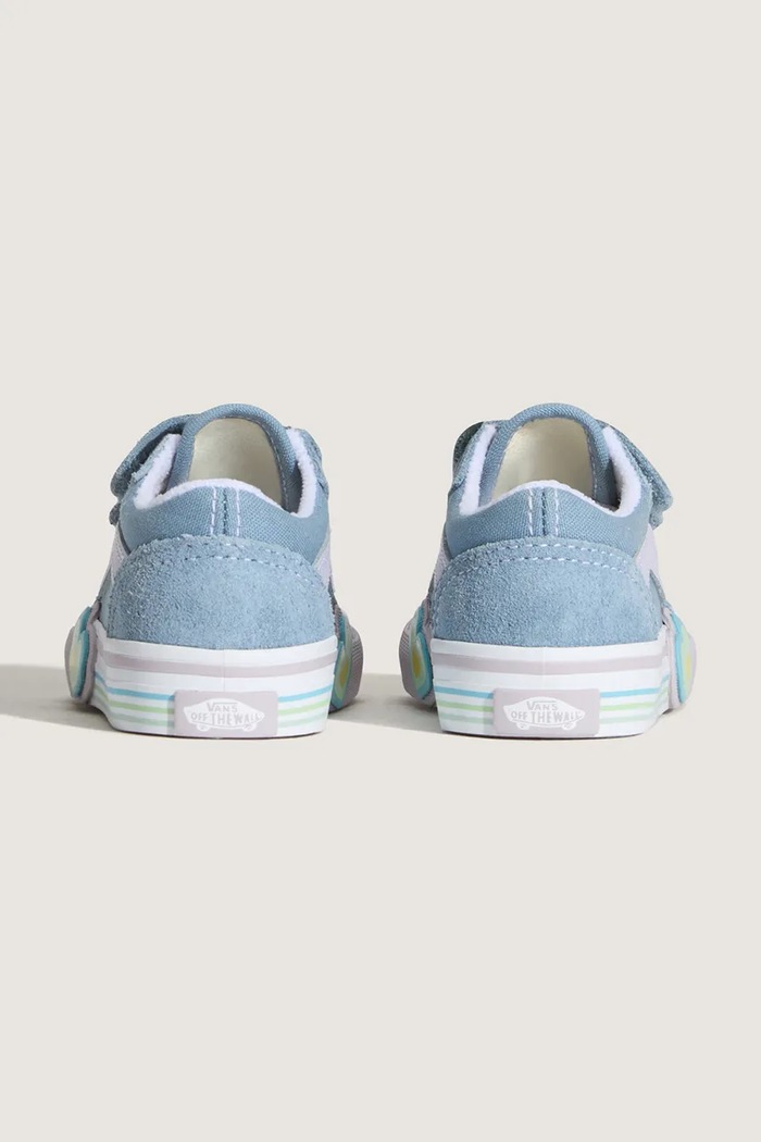 Dziewczynka Vans tenisówki dziecięce Old Skool V Heart VN000D4SCFL1 niebieski