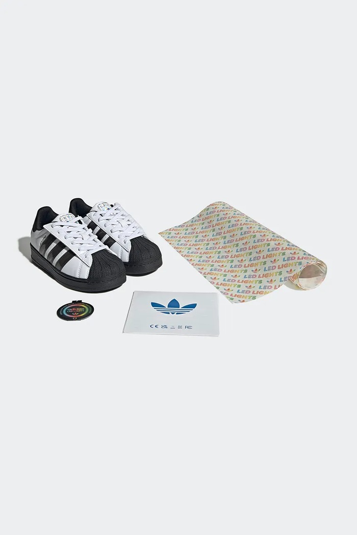 Detské tenisky adidas Originals SUPERSTAR LED LIGHTS JS1290