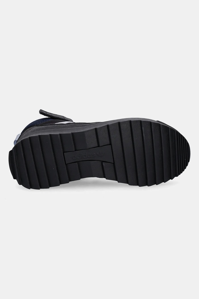 adidas Originals buty zimowe dziecięce SUPERSTAR WINTER TREK JQ0344 czarny