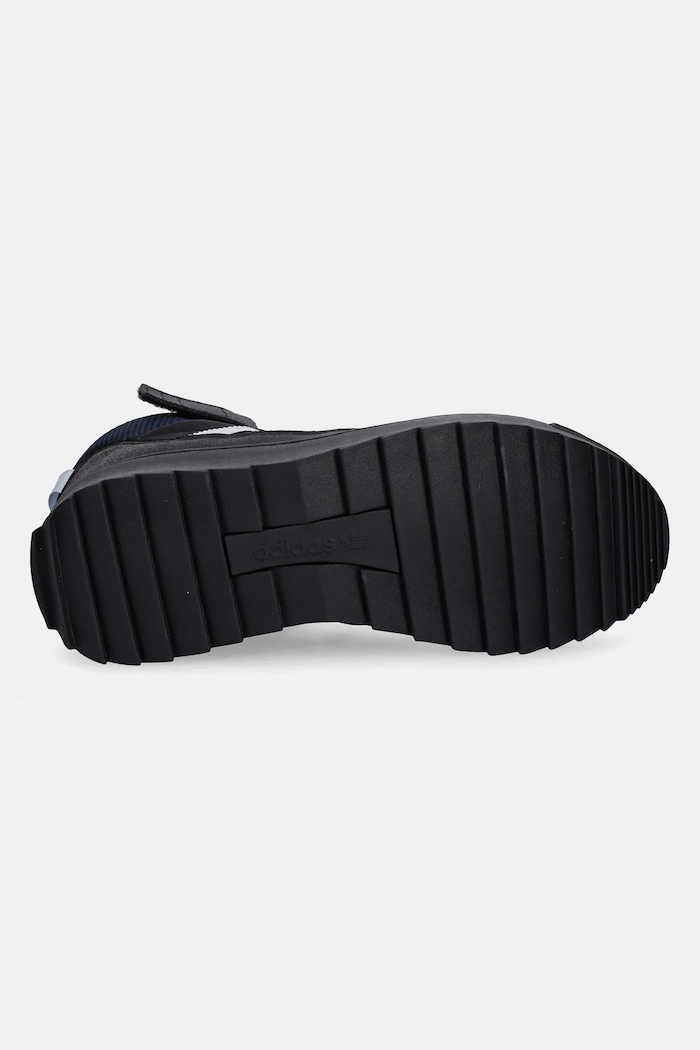 adidas Originals buty zimowe dziecięce SUPERSTAR WINTER TREK JQ0344 czarny
