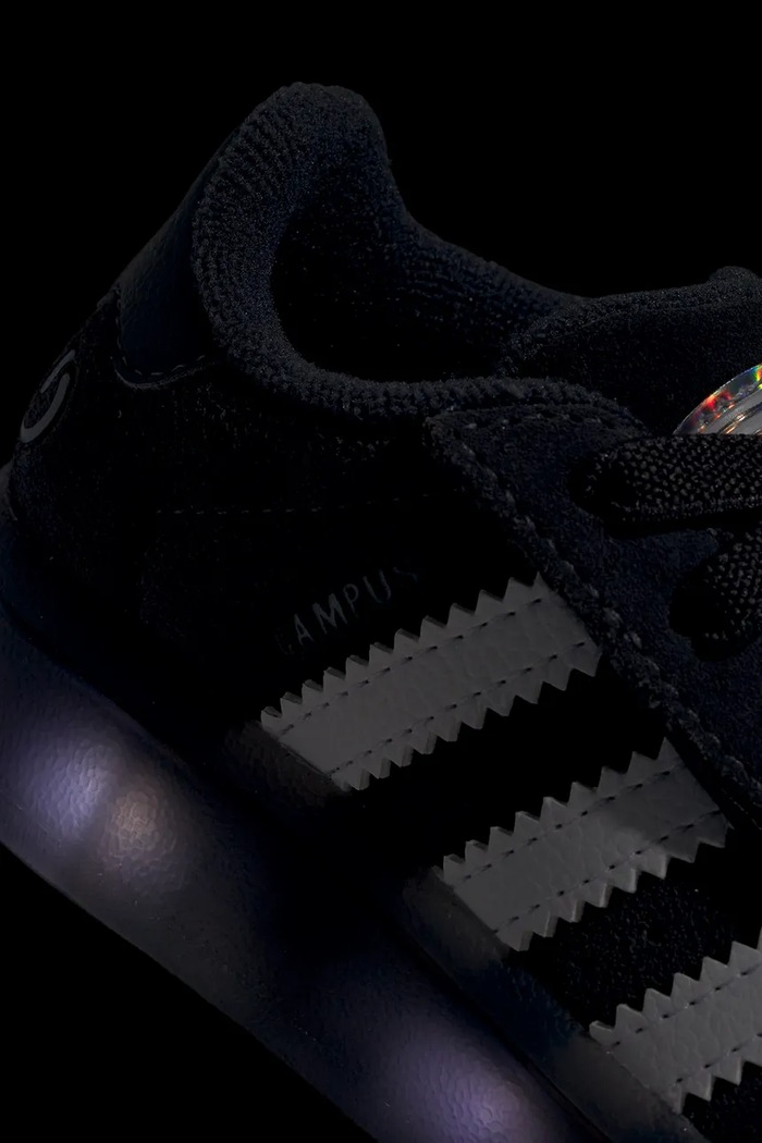 Otroške superge iz semiša adidas Originals CAMPUS 00s LED LIGHTS JS1284