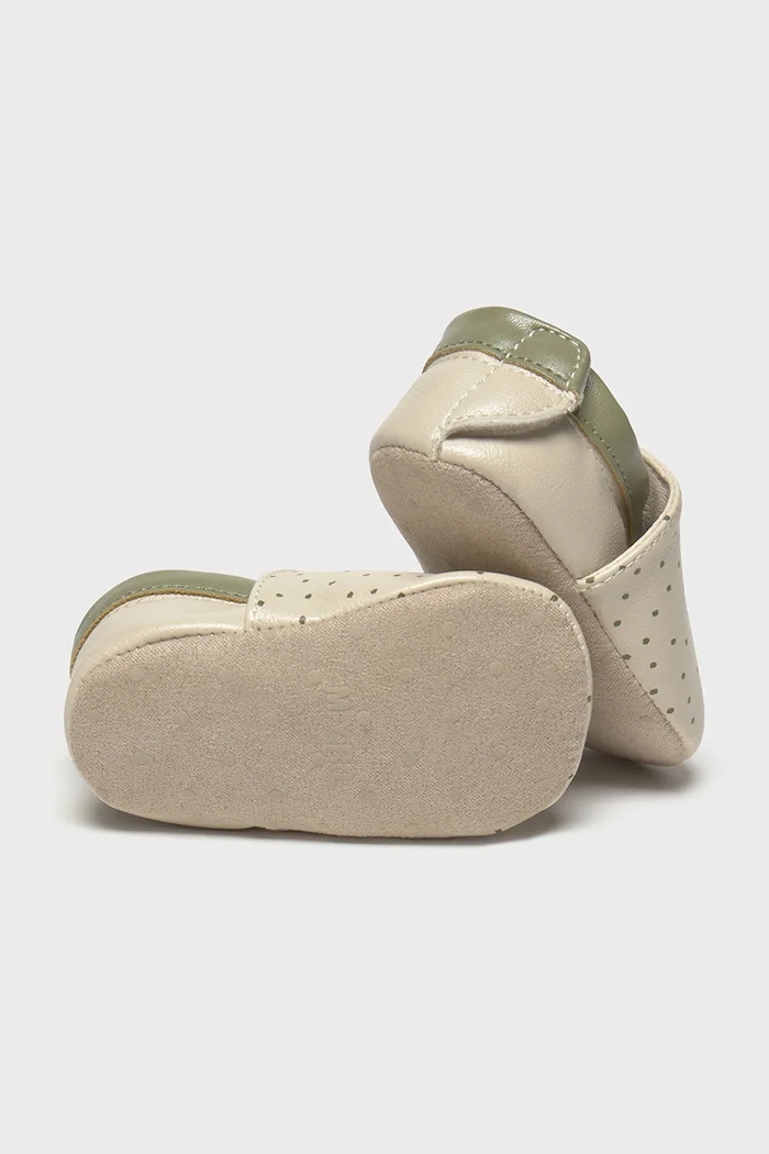 Chłopiec Mayoral Newborn Buty niemowlęce 9943.1A.Newborn.9BYA beżowy