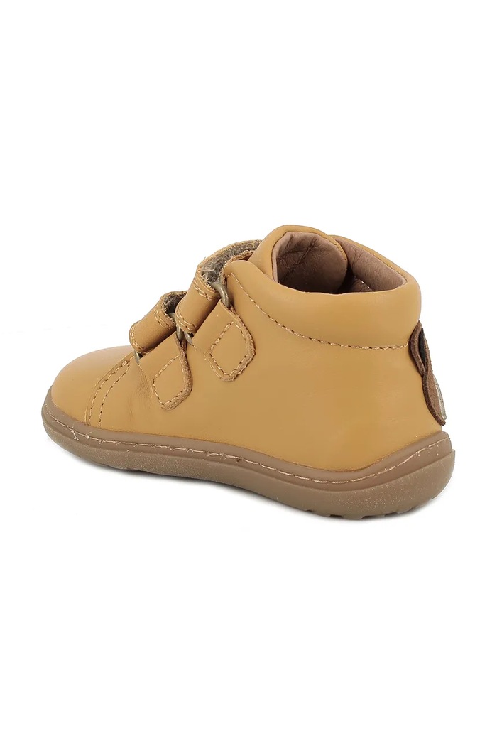 Κοριτσίστικα Δερμάτινα παιδικά κλειστά παπούτσια Primigi 8912411.25.29 κίτρινο
