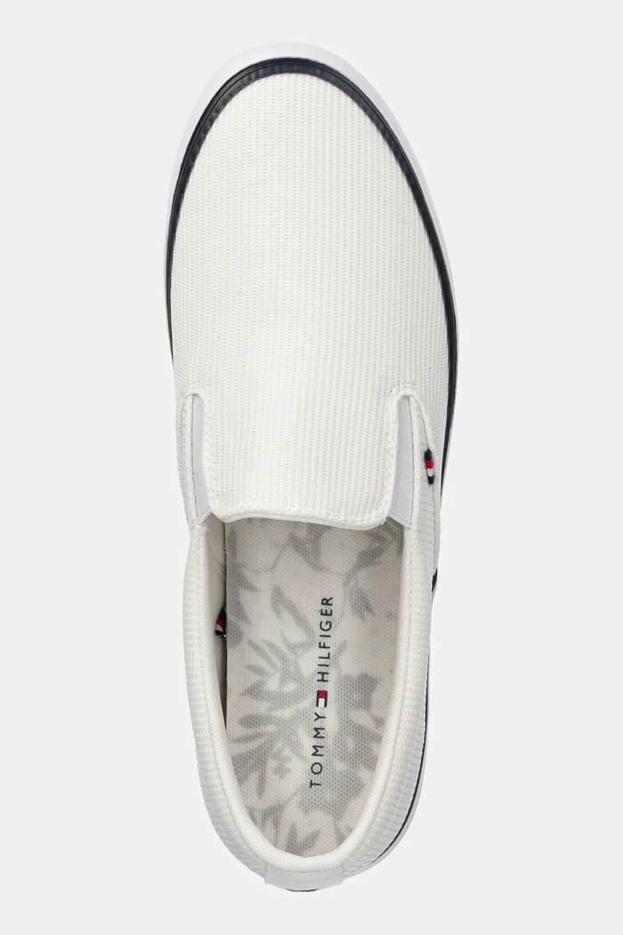Πάνινα παπούτσια Tommy Hilfiger TH HI VULC CORE LOW II SLIPON λευκό FM0FM05514