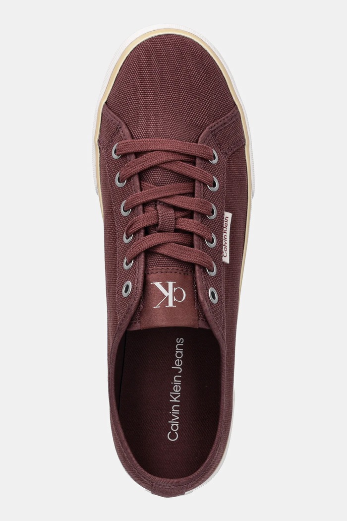 Tenisky Calvin Klein Jeans ESS VULC LOW MG CV burgundské YM0YM01301