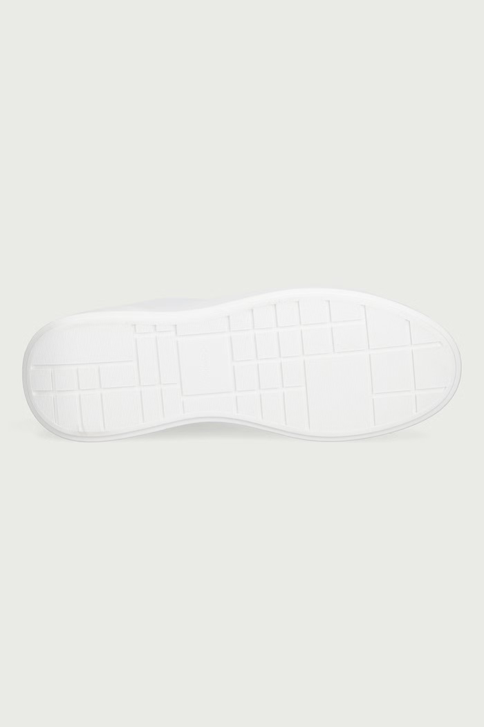 CHUNKY CUPSOLE LACEUP LTH sneakersy męskie skórzane Calvin Klein biały YM0YM01344