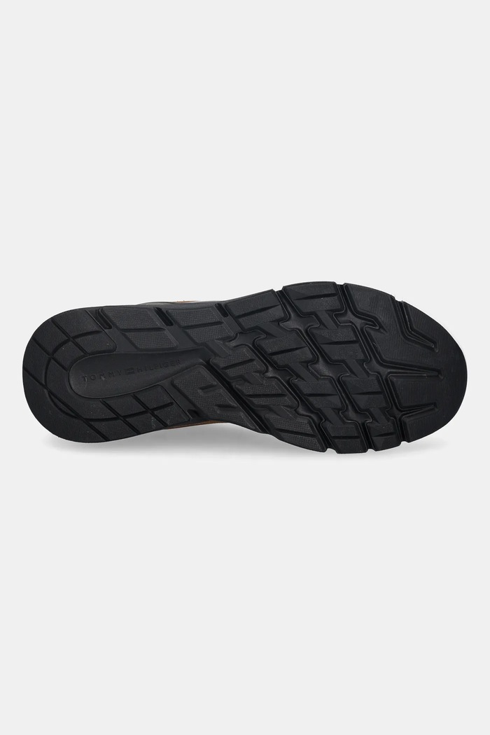 Tommy Hilfiger sneakersy MODERN COMFORT RUN OUTDOOR FM0FM05639 brązowy