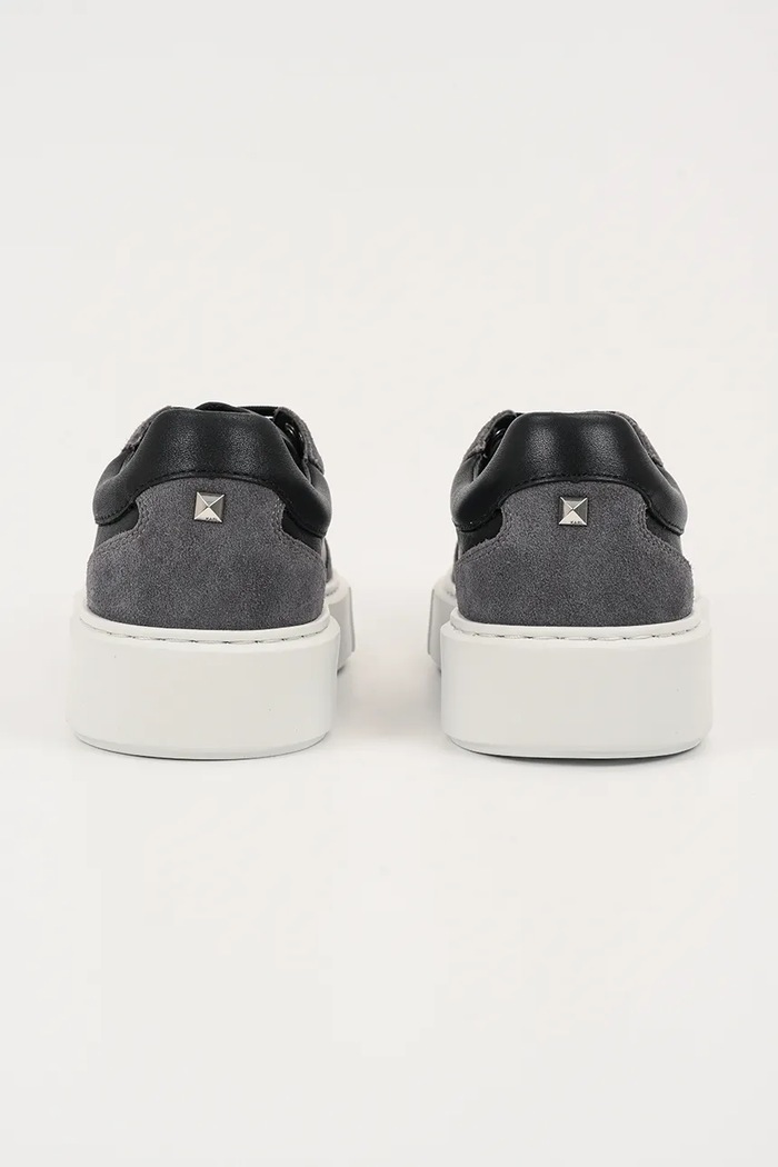 Boty Kožené tenisky Karl Lagerfeld MAXI KUP RSG KL52235.305 černá