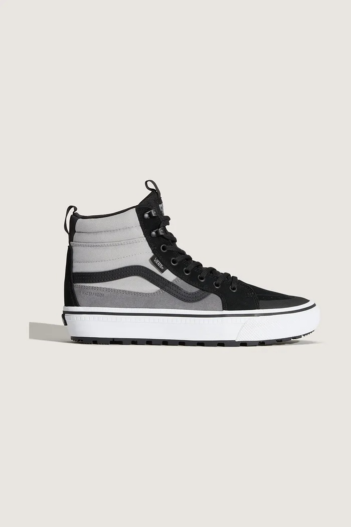 Πάνινα παπούτσια Vans MTE Sk8-Hi Waterproof υφασμάτινο μαύρο VN000DAQ2391
