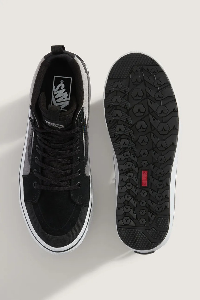 Πάνινα παπούτσια Vans MTE Sk8-Hi Waterproof μαύρο VN000DAQ2391