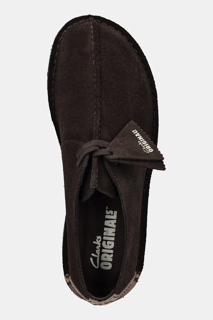 Σουέτ κλειστά παπούτσια Clarks Originals Desert Trek καφέ 26178477