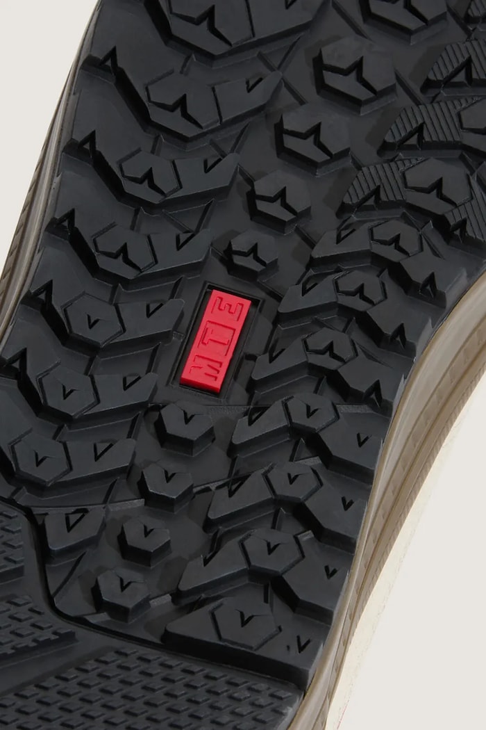 Tenisky Vans MTE Old Skool Waterproof VN000DAZF881 béžová