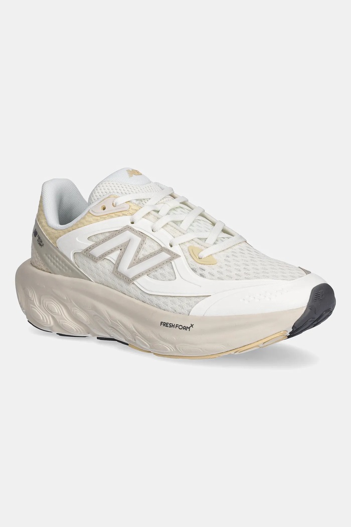 Sneakers New Balance UTRNEA υφασμάτινο μπεζ UTRNEA