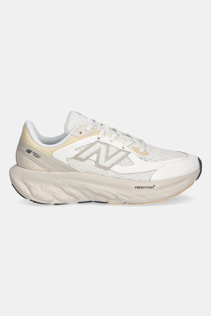 Sneakers New Balance UTRNEA UTRNEA μπεζ AW25