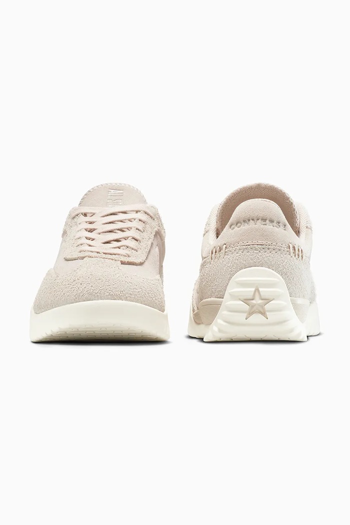 Обувки Велурени маратонки Converse Run Star Trainer A13058C бежов