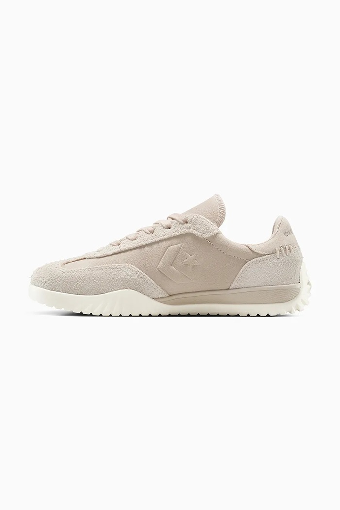 Велурени маратонки Converse Run Star Trainer A13058C бежов