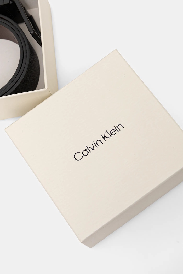 Doplňky Calvin Klein oboustranný pásek pánský LV04D7048G černá