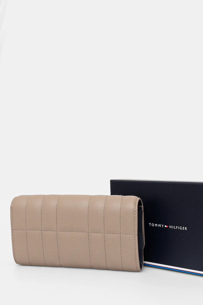 Tommy Hilfiger Portfel AW0AW17475 beżowy AW25