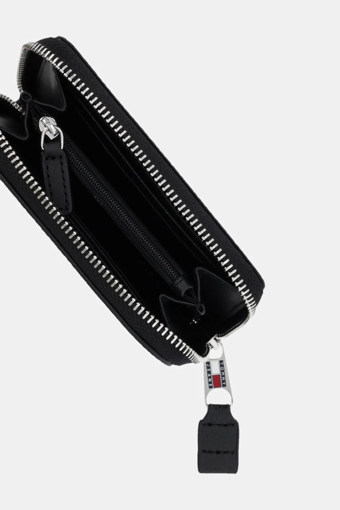 Peněženka Tommy Jeans černá AW0AW17584