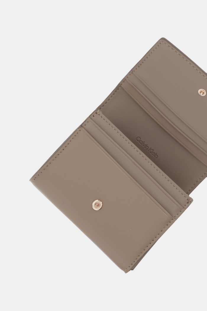 Doplňky Peněženka Calvin Klein LV04F1047G béžová
