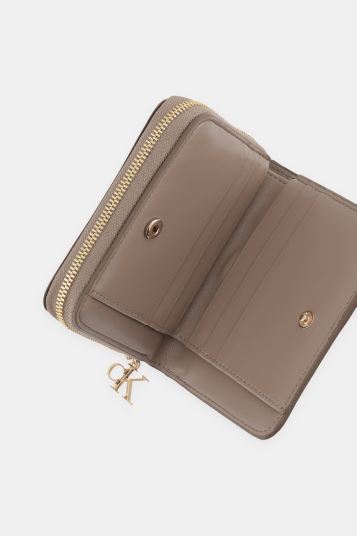 Doplňky Calvin Klein Peněženka dámská kožená LV04F1075G béžová