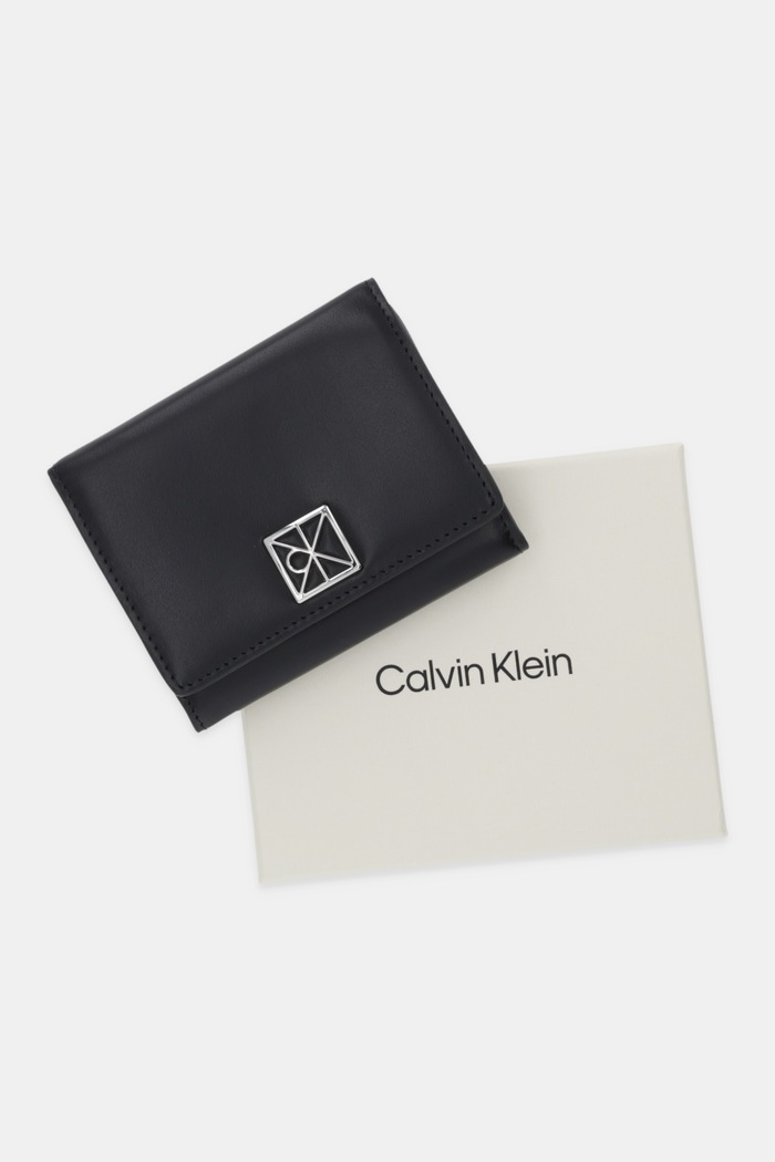 Kožená peněženka Calvin Klein LV04F1082G černá