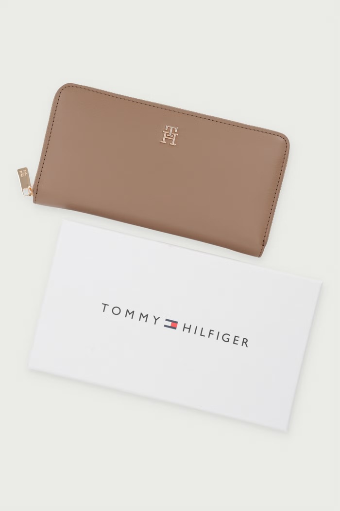 Peňaženka dámska z imitácie kože Tommy Hilfiger béžová AW0AW17744