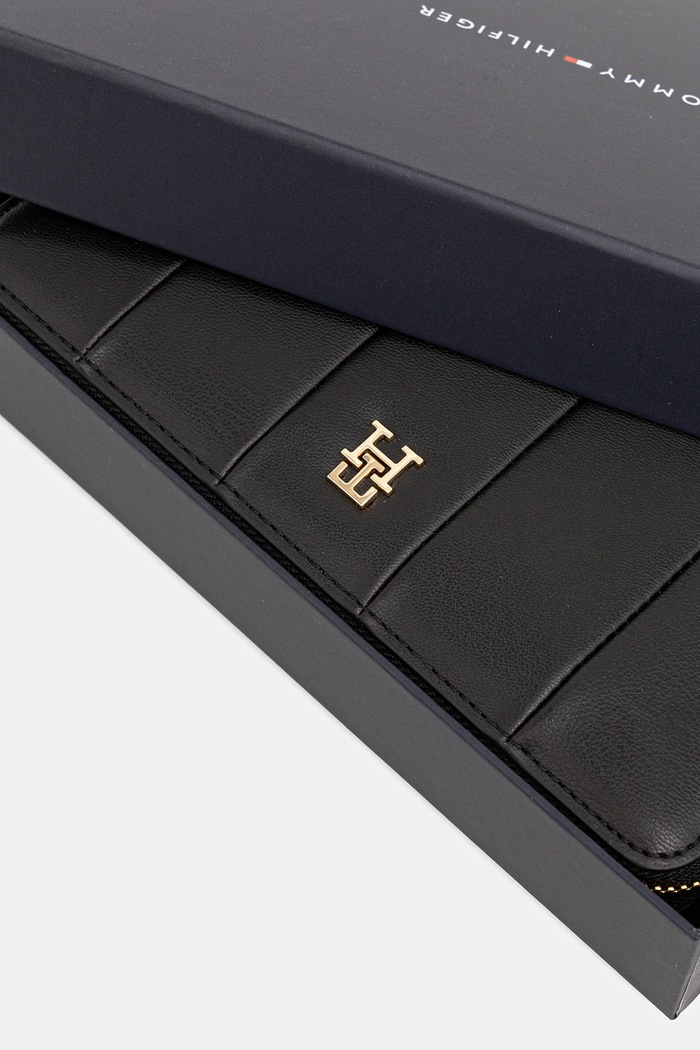 Tommy Hilfiger portfel czarny AW0AW17747
