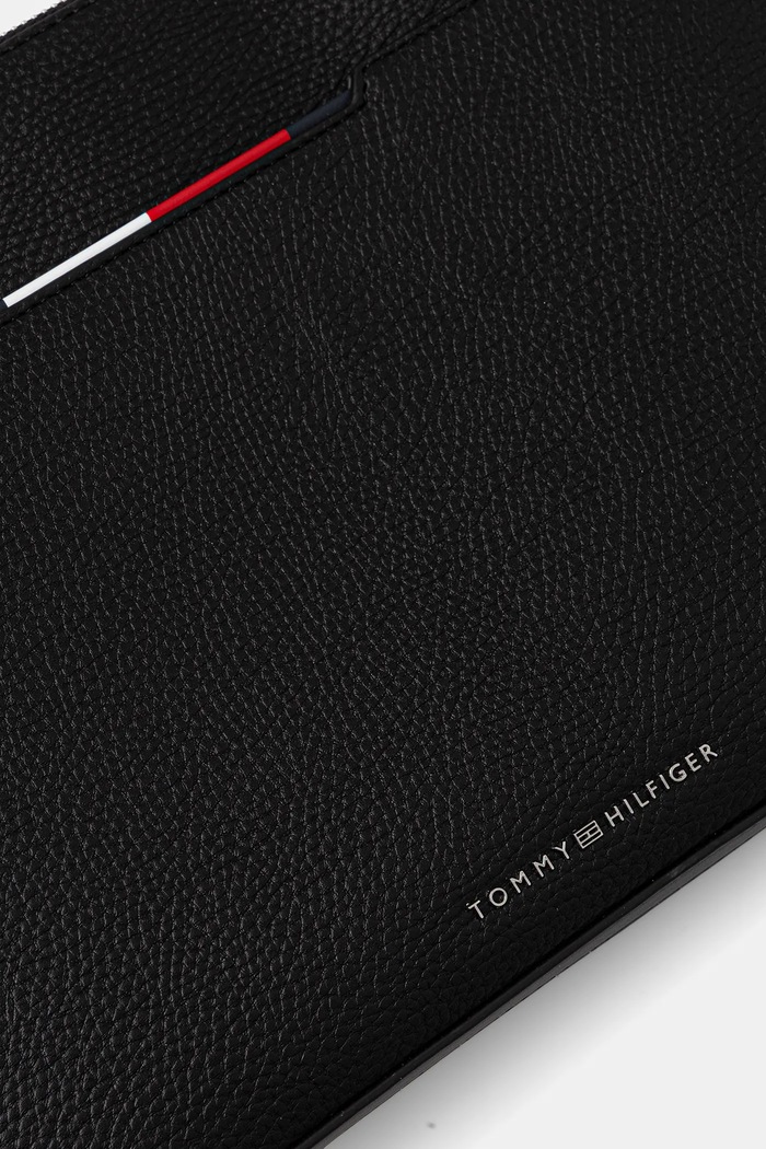 Obal na notebook Tommy Hilfiger čierna AM0AM13523