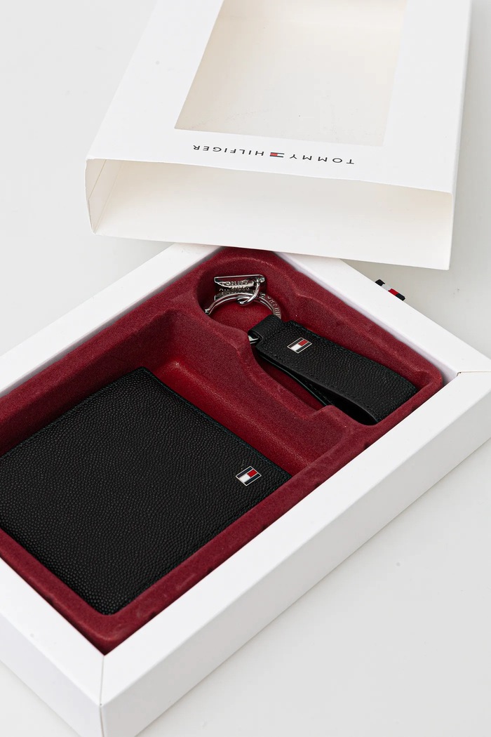Tommy Hilfiger bőr pénztárca és kulcstartó AM0AM13604 fekete