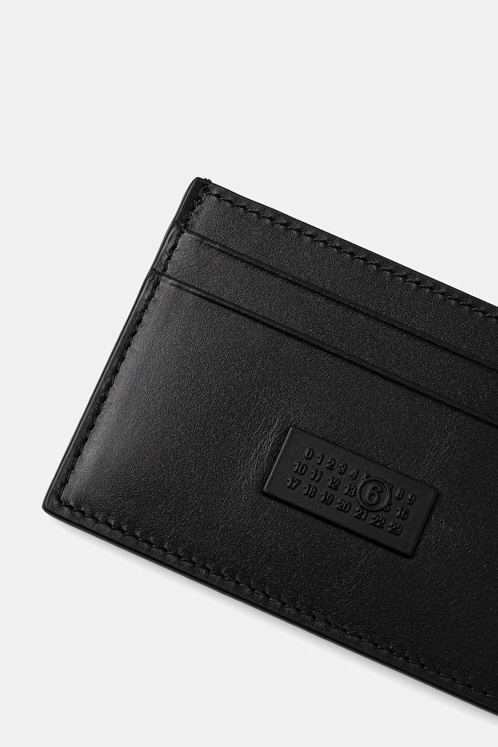 Δερμάτινη θήκη για κάρτες MM6 Maison Margiela μαύρο SA5UI0026.P8622.T8013