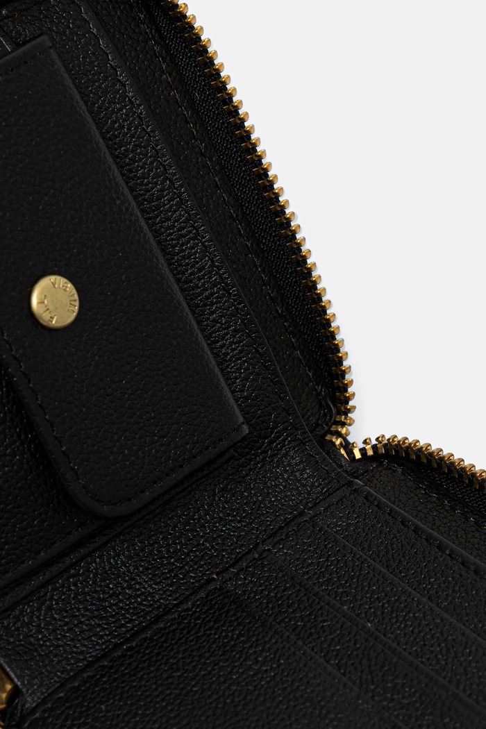 Αξεσουάρ Δερμάτινο πορτοφόλι Visvim leather bi-fold 125103003027 μαύρο