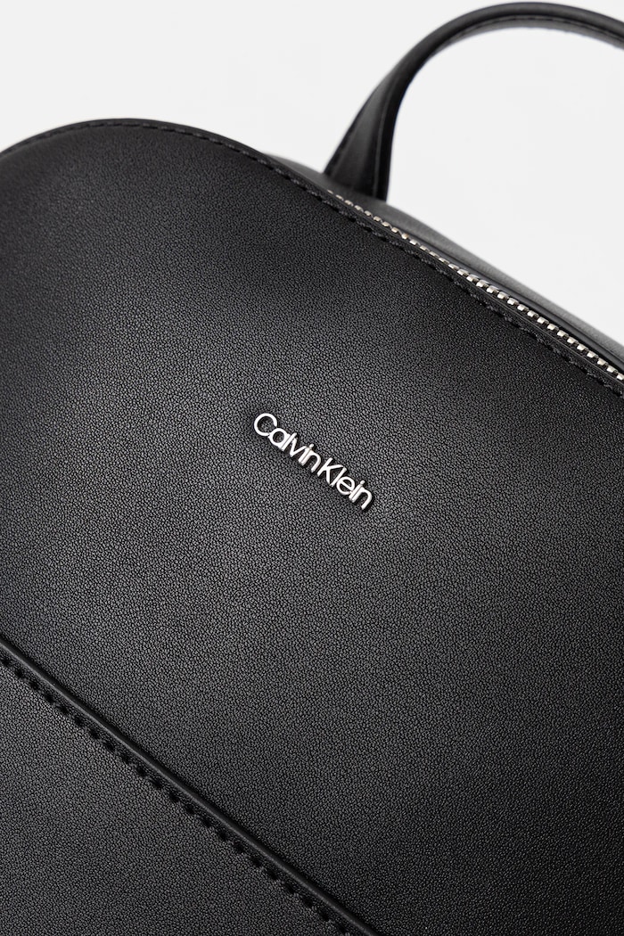 Ruksak Calvin Klein crna LV04F3224G