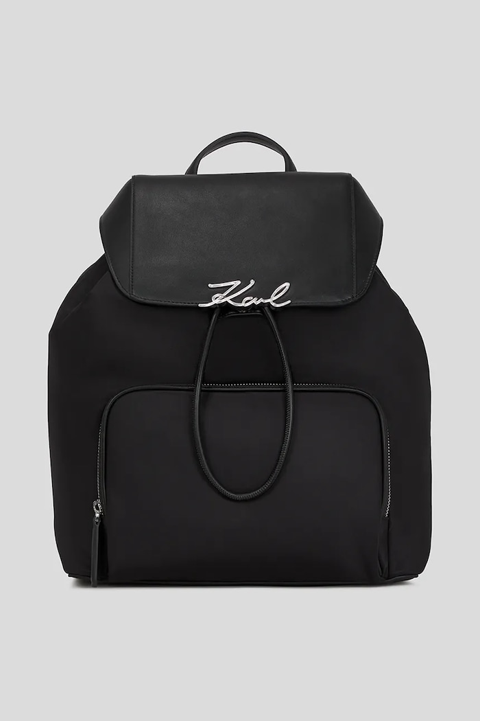 Ruksak Karl Lagerfeld K/SIGNATURE zmestí A4 čierna A3W30019