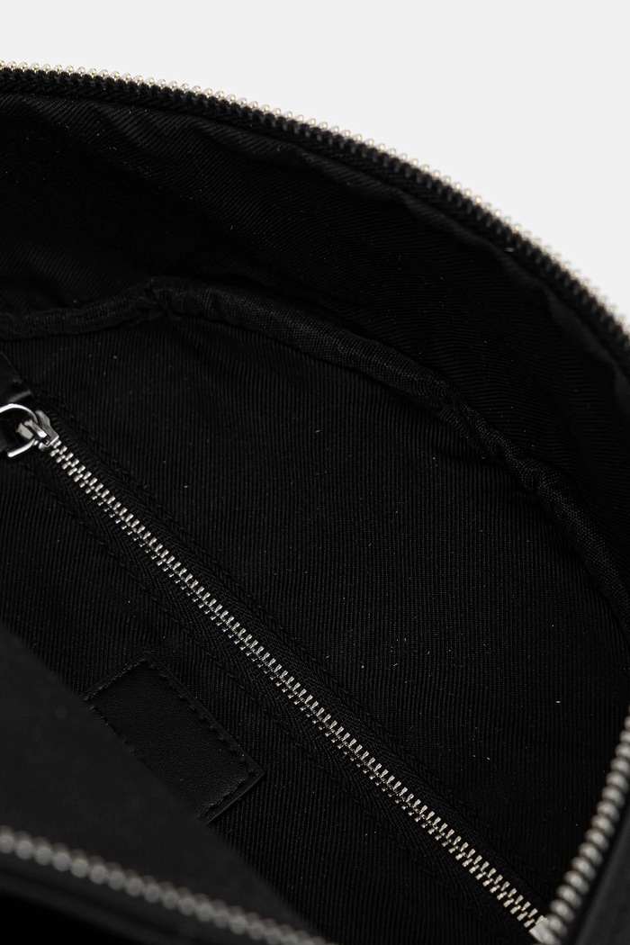 Nahrbtnik Karl Lagerfeld Jeans A3M30335 črna