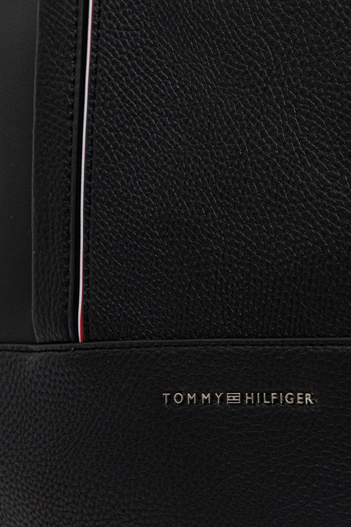Ruksak Tommy Hilfiger čierna AM0AM13629
