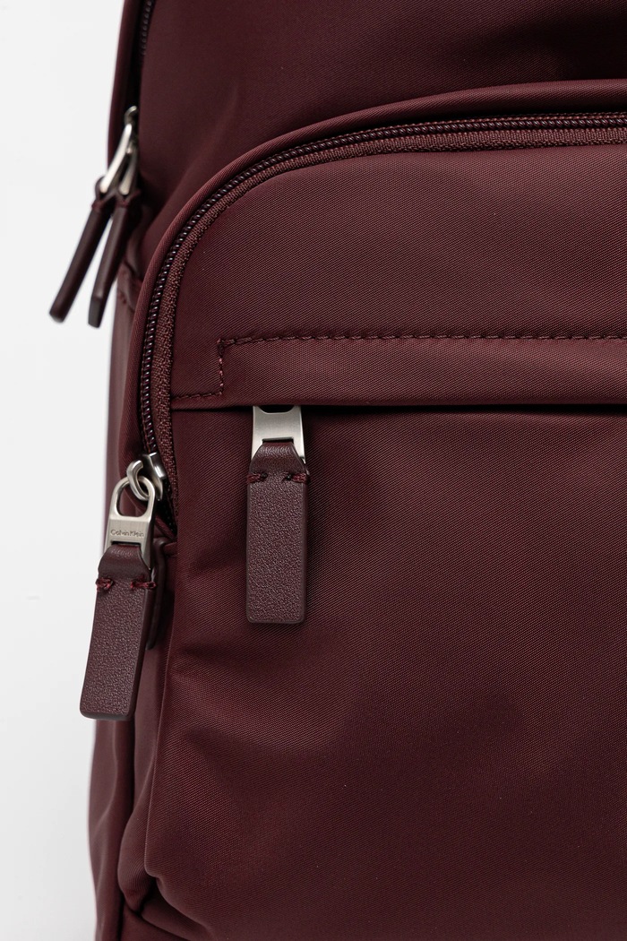 Kiegészítők Calvin Klein hátizsák LV04D3143G burgundia