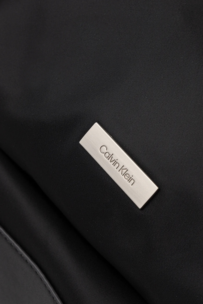 Calvin Klein hátizsák fekete LV04D3143G