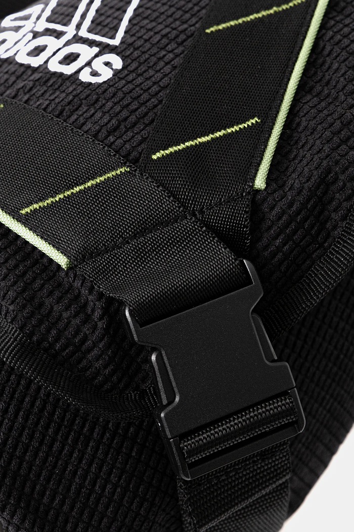 Nahrbtnik adidas Originals črna JY2552