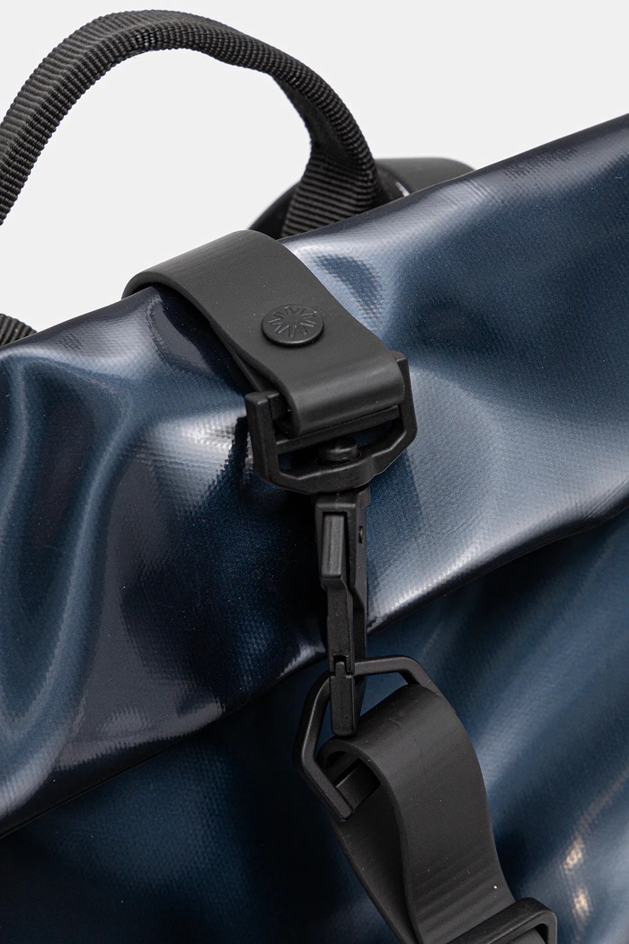 Ruksak Rains 13330 Rolltop Rucksack Mini tmavomodrá 13330.